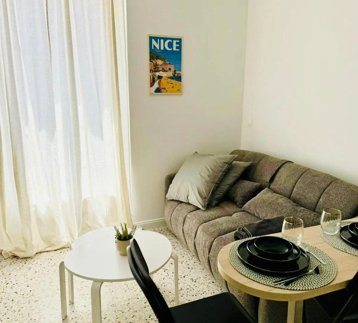 Cosy Studio Au Centre Du Vieux Nice